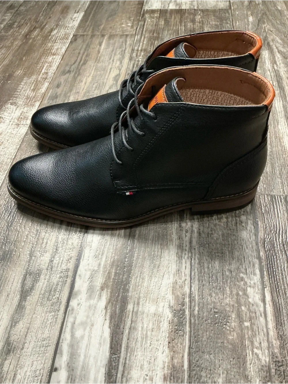 Tommy Hilfiger Black Chukka Boot with Brown Sole Trim Size 9